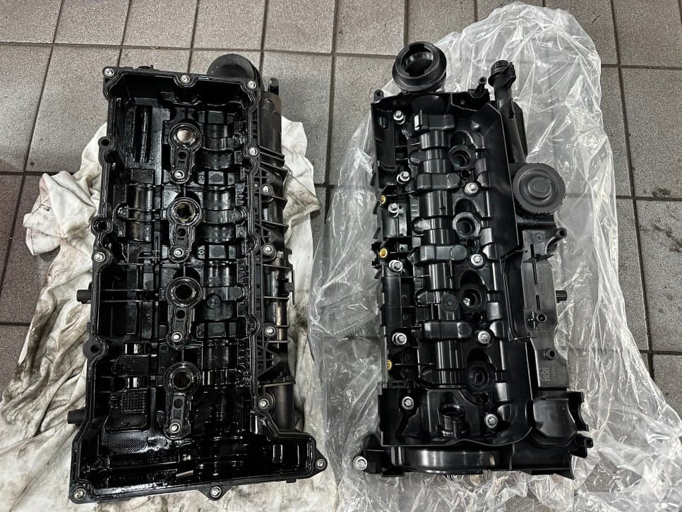 기존 헤드커버와 교환용 신품 비교