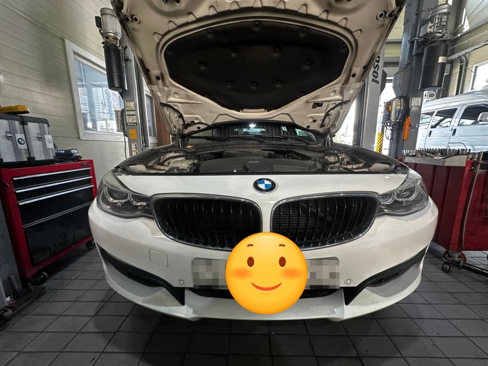BMW 320d 흡기·인젝터·DPF 클리닝과 헤드커버 누유 정비